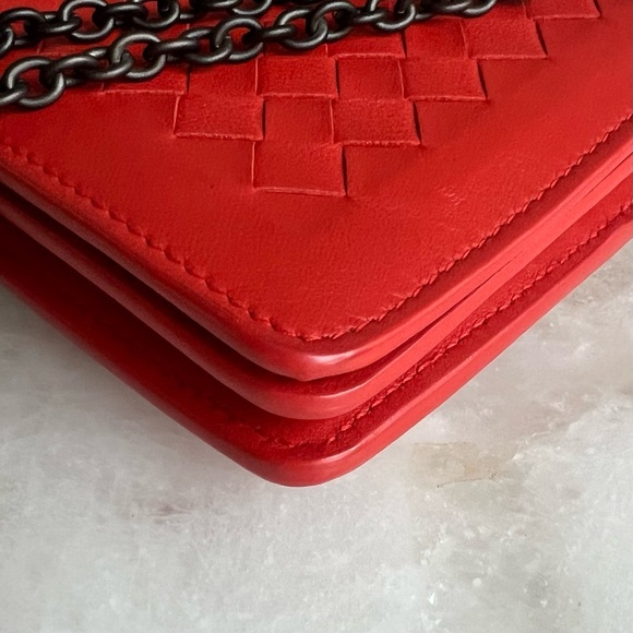 Bottega Veneta Intrecciato Red Woven Leather Clutch Purse - Picture 5 of 14